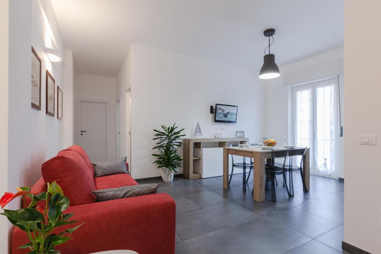 Home Holiday Lovely Apartment ลาสเปเซีย ภายนอก รูปภาพ